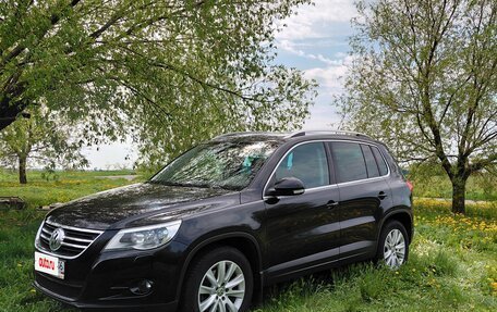 Volkswagen Tiguan I, 2011 год, 1 399 000 рублей, 2 фотография