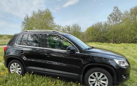 Volkswagen Tiguan I, 2011 год, 1 399 000 рублей, 3 фотография