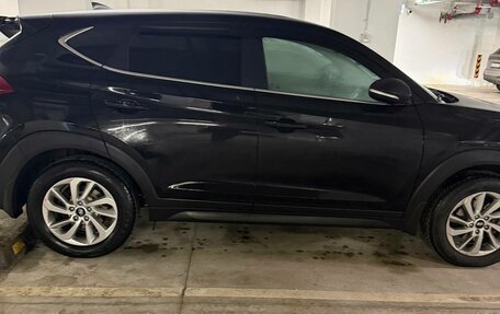 Hyundai Tucson III, 2017 год, 1 790 000 рублей, 6 фотография