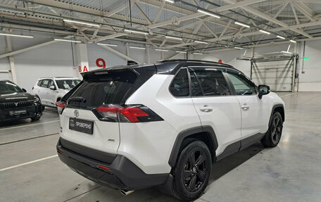 Toyota RAV4, 2021 год, 3 550 000 рублей, 6 фотография