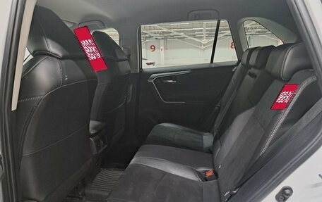 Toyota RAV4, 2021 год, 3 550 000 рублей, 15 фотография