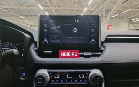 Toyota RAV4, 2021 год, 3 550 000 рублей, 18 фотография