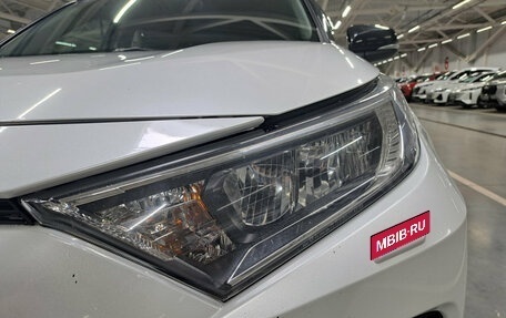 Toyota RAV4, 2021 год, 3 550 000 рублей, 21 фотография
