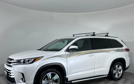 Toyota Highlander III, 2021 год, 4 450 000 рублей, 1 фотография