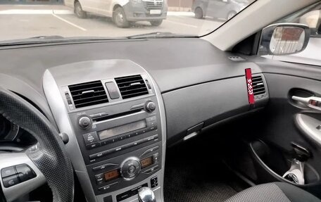 Toyota Corolla, 2012 год, 800 000 рублей, 3 фотография