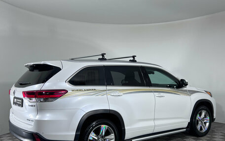 Toyota Highlander III, 2021 год, 4 450 000 рублей, 6 фотография