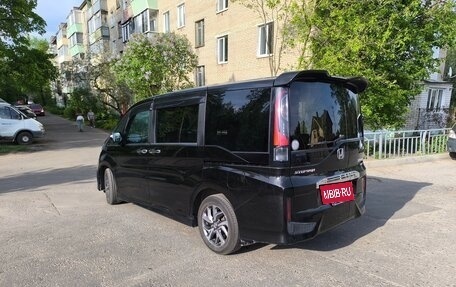 Honda Stepwgn IV, 2017 год, 2 050 000 рублей, 3 фотография