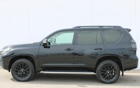 Toyota Land Cruiser Prado 150 рестайлинг 2, 2021 год, 5 200 000 рублей, 3 фотография
