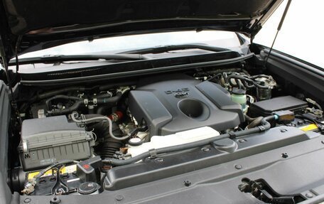 Toyota Land Cruiser Prado 150 рестайлинг 2, 2021 год, 5 200 000 рублей, 8 фотография