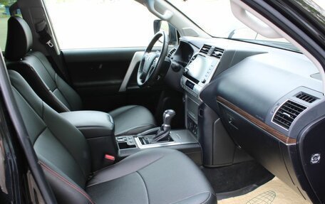 Toyota Land Cruiser Prado 150 рестайлинг 2, 2021 год, 5 200 000 рублей, 11 фотография