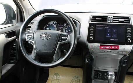 Toyota Land Cruiser Prado 150 рестайлинг 2, 2021 год, 5 200 000 рублей, 17 фотография