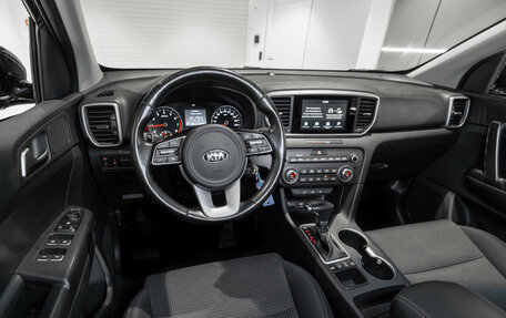 KIA Sportage IV рестайлинг, 2018 год, 2 440 000 рублей, 7 фотография