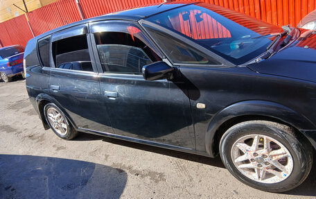 Toyota Opa I рестайлинг, 2000 год, 409 555 рублей, 9 фотография