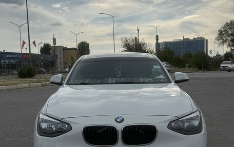 BMW 1 серия, 2013 год, 1 100 000 рублей, 2 фотография
