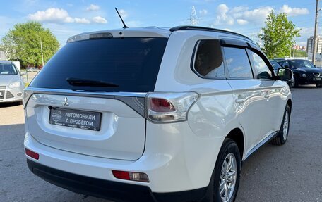 Mitsubishi Outlander III рестайлинг 3, 2012 год, 1 330 000 рублей, 8 фотография