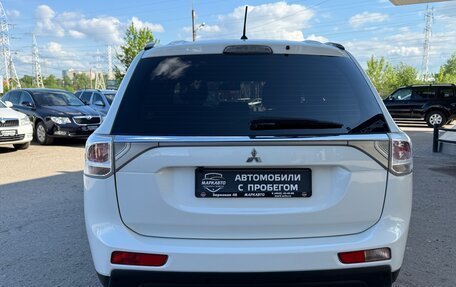 Mitsubishi Outlander III рестайлинг 3, 2012 год, 1 330 000 рублей, 9 фотография