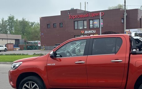 Toyota Hilux VIII, 2018 год, 4 650 000 рублей, 6 фотография