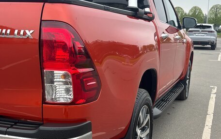 Toyota Hilux VIII, 2018 год, 4 650 000 рублей, 12 фотография