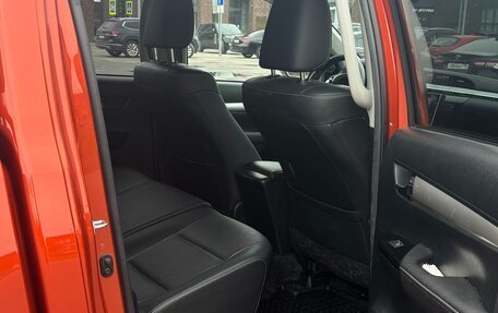 Toyota Hilux VIII, 2018 год, 4 650 000 рублей, 16 фотография