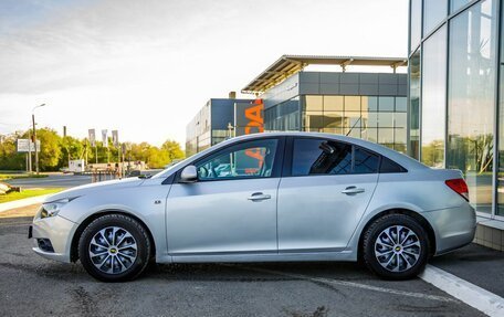 Chevrolet Cruze II, 2010 год, 658 000 рублей, 4 фотография