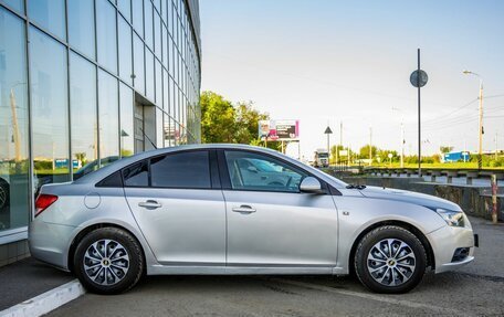 Chevrolet Cruze II, 2010 год, 658 000 рублей, 8 фотография