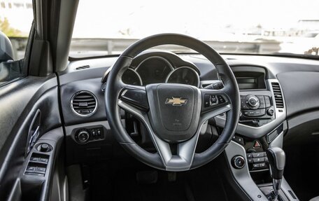 Chevrolet Cruze II, 2010 год, 658 000 рублей, 24 фотография