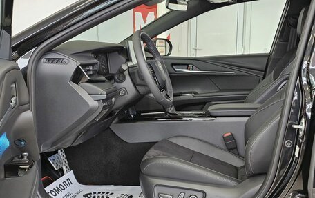Toyota Camry, 2025 год, 4 390 000 рублей, 14 фотография