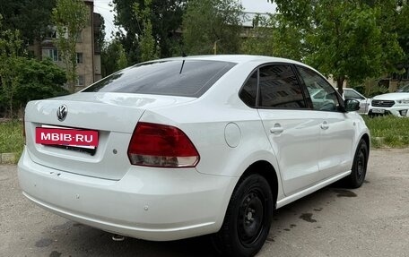 Volkswagen Polo VI (EU Market), 2015 год, 800 000 рублей, 2 фотография