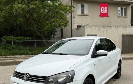 Volkswagen Polo VI (EU Market), 2015 год, 800 000 рублей, 4 фотография