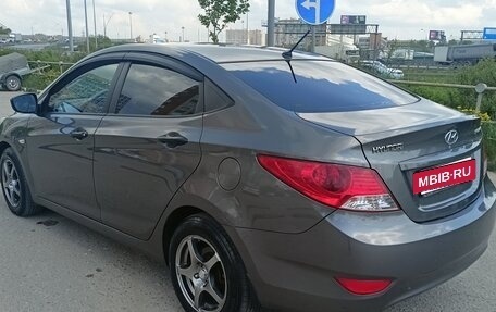 Hyundai Solaris II рестайлинг, 2013 год, 670 000 рублей, 9 фотография