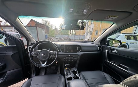 KIA Sportage IV рестайлинг, 2018 год, 2 050 000 рублей, 10 фотография