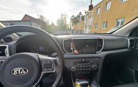 KIA Sportage IV рестайлинг, 2018 год, 2 050 000 рублей, 9 фотография