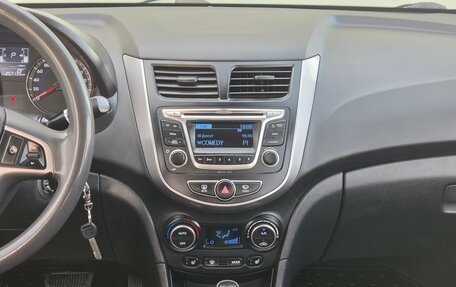 Hyundai Solaris II рестайлинг, 2016 год, 947 000 рублей, 10 фотография