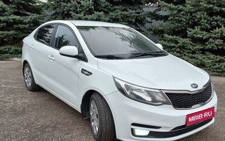 KIA Rio III рестайлинг, 2015 год, 1 050 000 рублей, 1 фотография