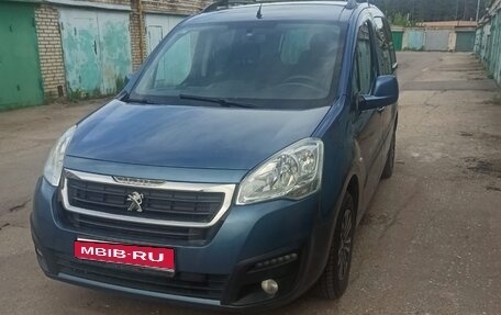 Peugeot Partner II рестайлинг 2, 2017 год, 1 550 000 рублей, 1 фотография