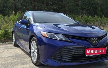 Toyota Camry, 2018 год, 2 950 000 рублей, 1 фотография