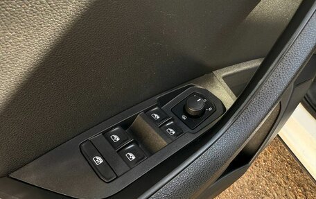 Skoda Karoq I, 2020 год, 2 300 000 рублей, 18 фотография