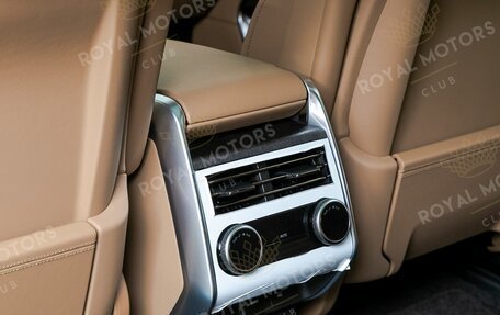 Land Rover Range Rover IV рестайлинг, 2024 год, 28 300 000 рублей, 19 фотография