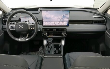 Toyota RAV4, 2026 год, 4 500 000 рублей, 12 фотография