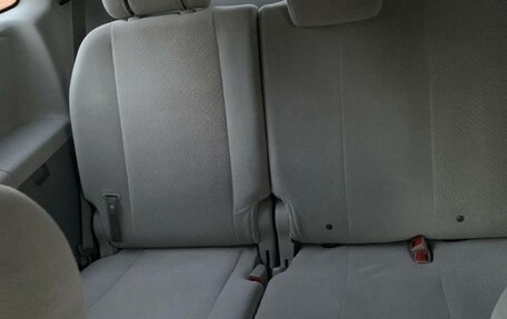 Toyota Sienna III, 2013 год, 2 150 000 рублей, 7 фотография