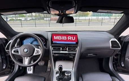 BMW 8 серия, 2024 год, 9 000 000 рублей, 6 фотография