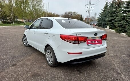 KIA Rio III рестайлинг, 2015 год, 1 050 000 рублей, 5 фотография