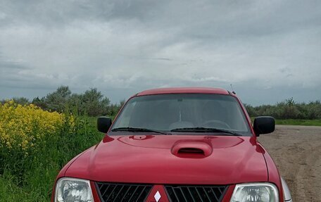 Mitsubishi L200 III рестайлинг, 2005 год, 1 100 000 рублей, 4 фотография