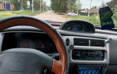 Mitsubishi L200 III рестайлинг, 2005 год, 1 100 000 рублей, 9 фотография