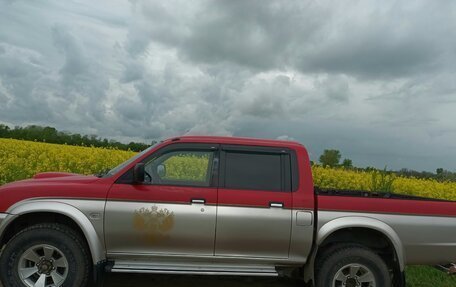 Mitsubishi L200 III рестайлинг, 2005 год, 1 100 000 рублей, 2 фотография