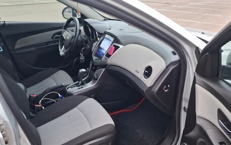 Chevrolet Cruze II, 2012 год, 690 000 рублей, 17 фотография
