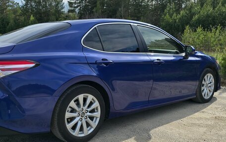 Toyota Camry, 2018 год, 2 950 000 рублей, 7 фотография