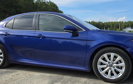 Toyota Camry, 2018 год, 2 950 000 рублей, 4 фотография