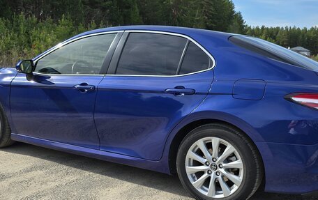 Toyota Camry, 2018 год, 2 950 000 рублей, 6 фотография