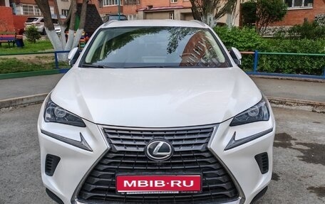 Lexus NX I, 2021 год, 4 200 000 рублей, 1 фотография